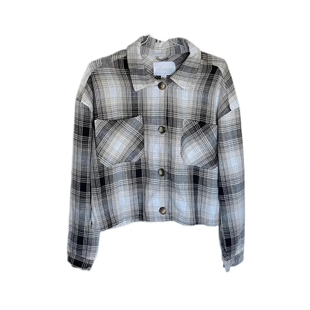 Ashley by 26 International Plaid Cropped Long Sleeve Button Down Women’s Small